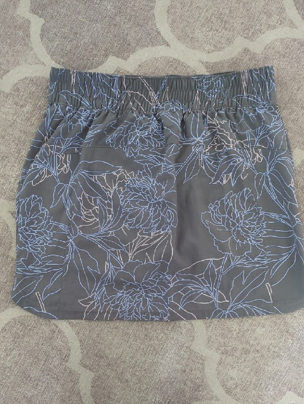 Columbia Gray Skort with Teal Accent Flower Outlines Size M - Picture 6 of 7